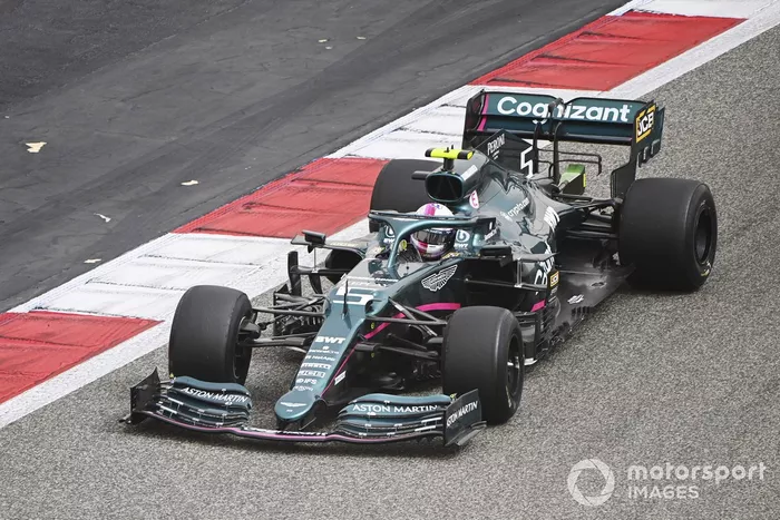 Sebastian Vettel, Aston Martin AMR21 