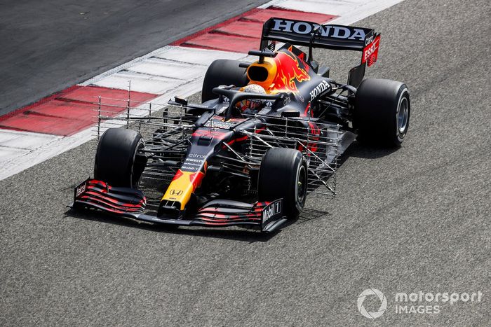 Max Verstappen, Red Bull Racing RB16B 
