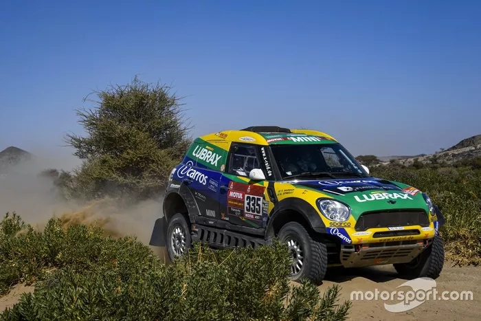 #335 X-Raid Mini JCW Rally Team: Guilherme Spinelli, Youssef Haddad