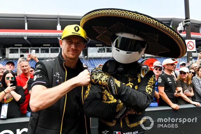 Sin embargo Haas prefiere pilotos más experimentados que aporten un extra al equipo. Y que, dicho sea de paso, puedan ser el piloto número 1 de la escudería. Hulkenberg, si Ocon ocupa su lugar en Renault, es claro candidato. Aunque su salario le hace tener un duro rival mexicano...