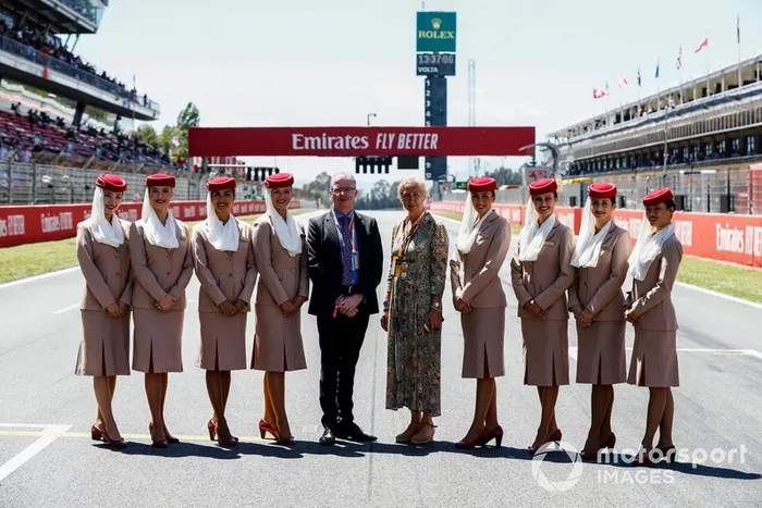 Tripulantes de cabina de pasajeros de los Emiratos Árabes Unidos