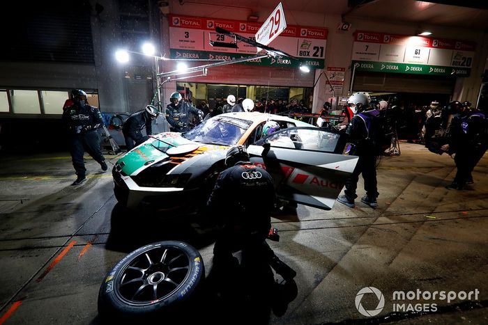 #29 Audi Sport Team Land Motorsport Audi R8 LMS GT3: Mattia Drudi, Christopher Mies, Rene Rast, Kelvin van der Linde