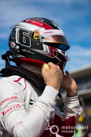 Charles Leclerc, Sauber, in griglia di partenza