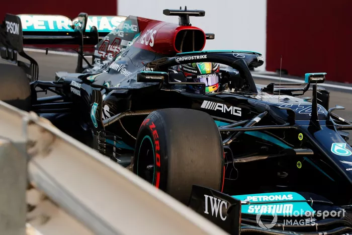 Lewis Hamilton, Mercedes W12