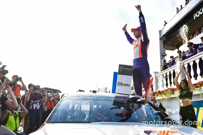 Ganador Denny Hamlin, Joe Gibbs Racing