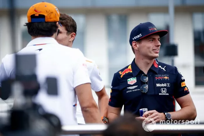 Max Verstappen, Red Bull Racing, Carlos Sainz Jr, McLaren y Lando Norris, McLaren en el desfile 