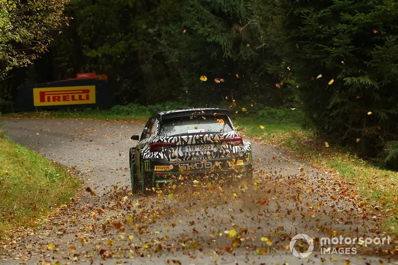 Oliver Solberg, Elliott Edmondson, Toksport WRT Skoda Fabia Evo Rally2