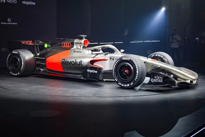Audi F1 Team R26-kleurstelling