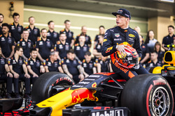 Max Verstappen, Red Bull Racing, Red Bull Racing takım resminde