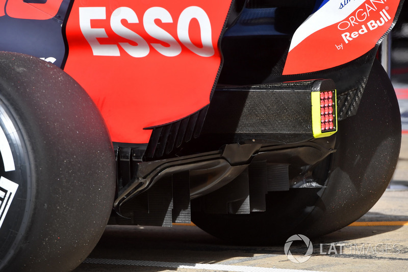 Red Bull RB14: dettaglio del diffusore posteriore