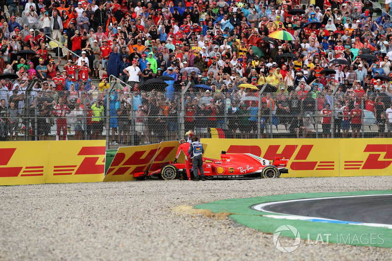 Detik-detik kecelakaan Sebastian Vettel, Ferrari SF71H