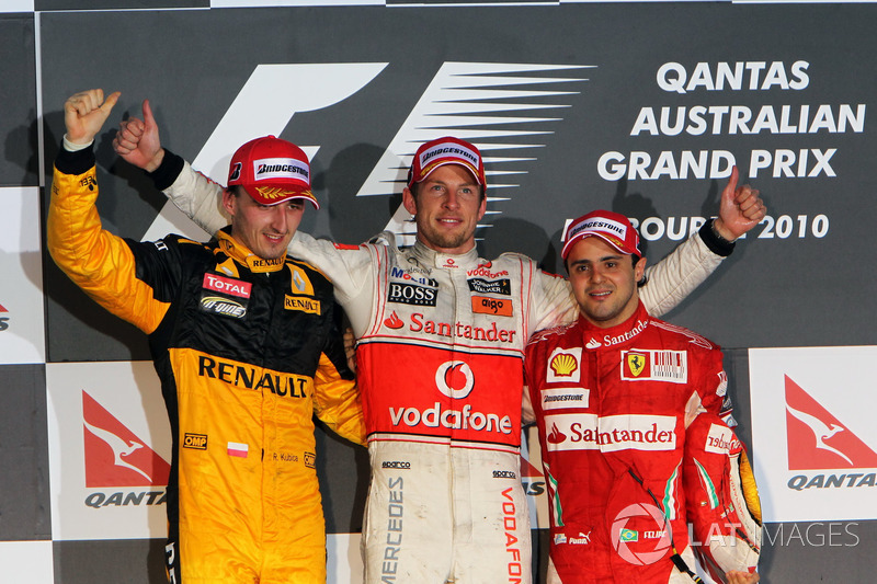 Podium : le second Robert Kubica, Renault F1 Team, le vainqueur Jenson Button, McLaren, le troisième, Felipe Massa, Ferrari