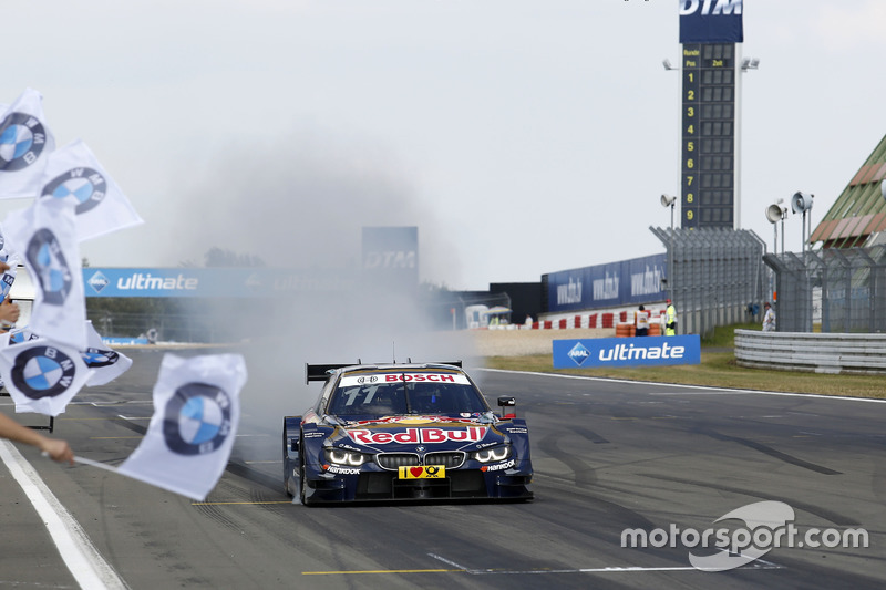 Ganador de la carrera Marco Wittmann, BMW Team RMG, BMW M4 DTM