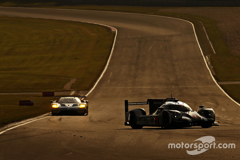 #1 Porsche Team Porsche 919 Hybrid: Timo Bernhard, Mark Webber, Brendon Hartley