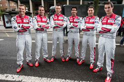 #7 Audi Sport Team Joest Audi R18: Marcel Fassler, Andre Lotterer, Benoit Trテゥluyer, #8 Audi Sport T