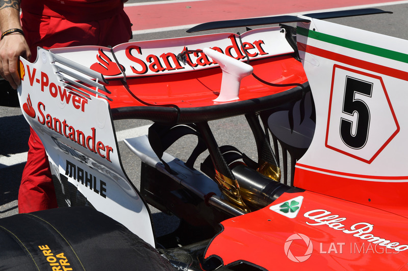 Ferrari SF70H: Heckflügel und T-Flügel