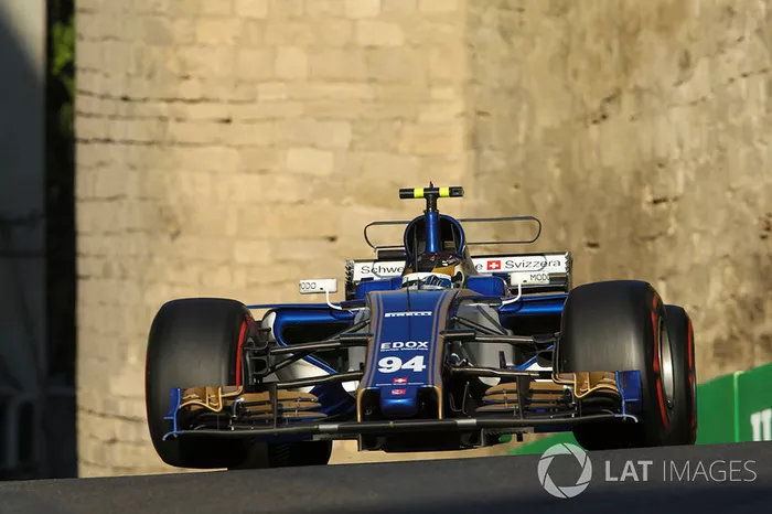 Wehrlein teve momentos de altos e baixos. Conseguiu pontuar por duas vezes, na Espanha e no Azerbaijão, mas viveu episódios como o susto de Mônaco, quando foi tocado por Jenson Button. 