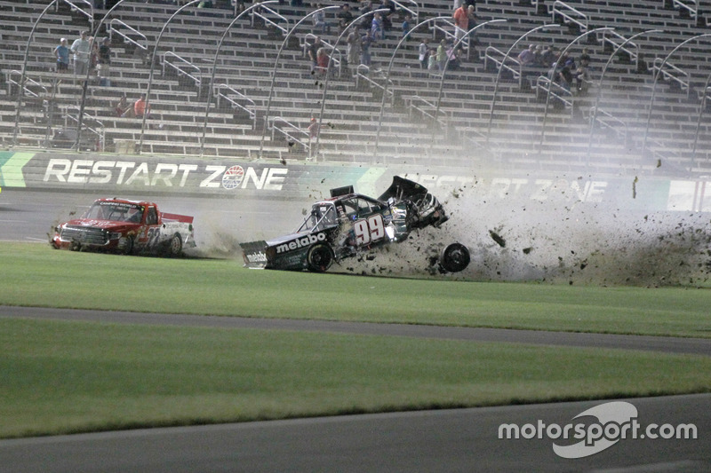 Unfall von Timothy Peters, MDM Motorsports Chevrolet
