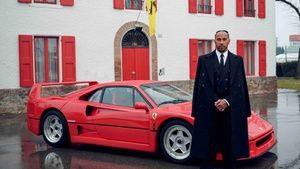 Primer día como piloto de la Scuderia Ferrari para Lewis Hamilton