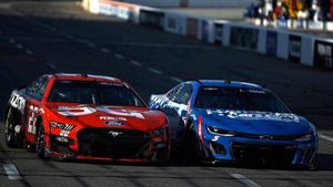 NASCAR Cup: Podsumowanie wyścigu NOCO 400 na Martinsville Speedway