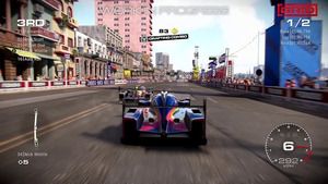 GRID | Gameplay con Fernando Alonso en La Habana