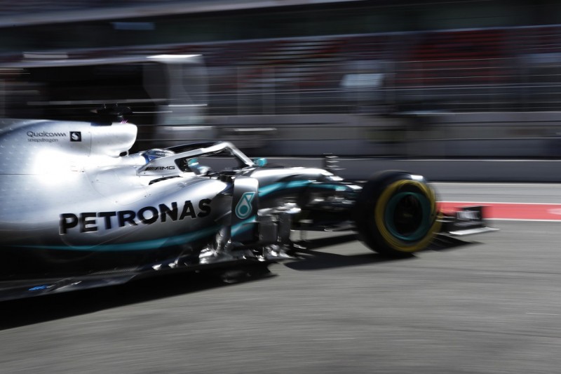 Mercedes' Reifensorgen: Graining macht