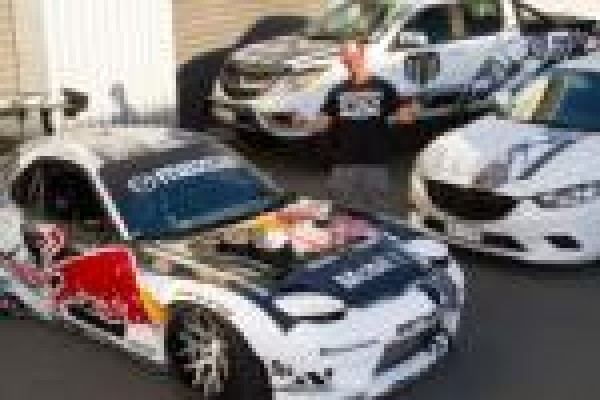 Mazda wspiera Mad Mika