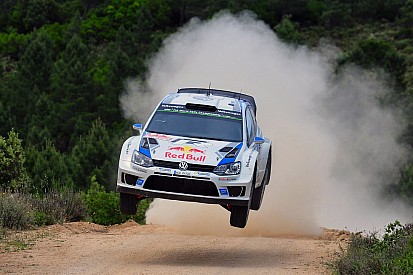 Ogier powers into Rally Italia lead