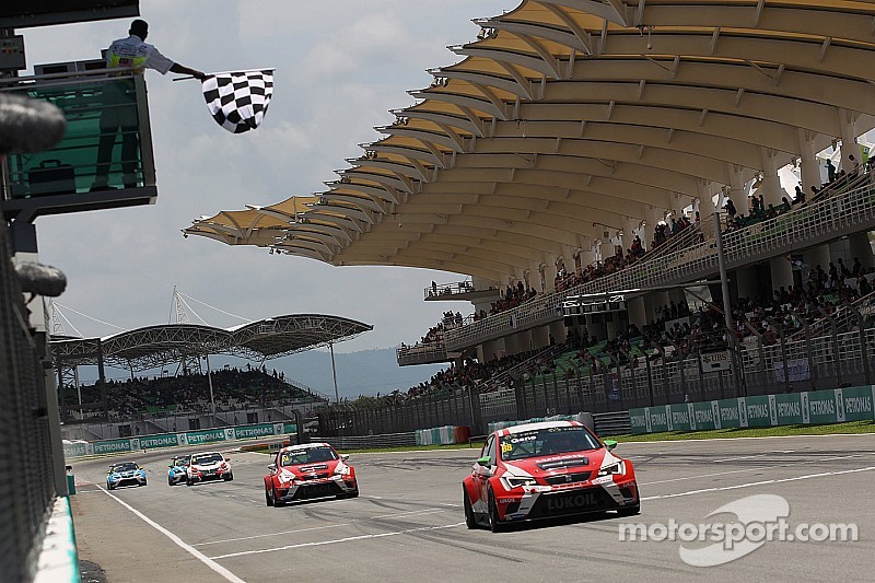 Jordi Gené gana segunda carrera de TCR de turismos