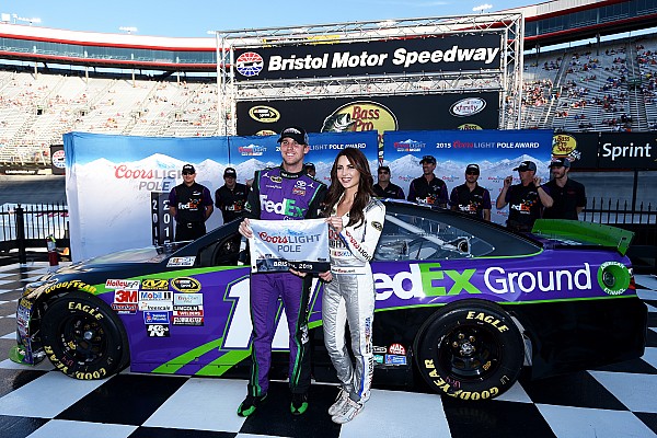 Hamlin logra nuevo récord de pole en Bristol 