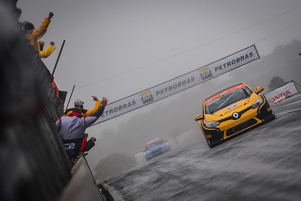 Após pole, Casagrande vence pela terceira vez no ano