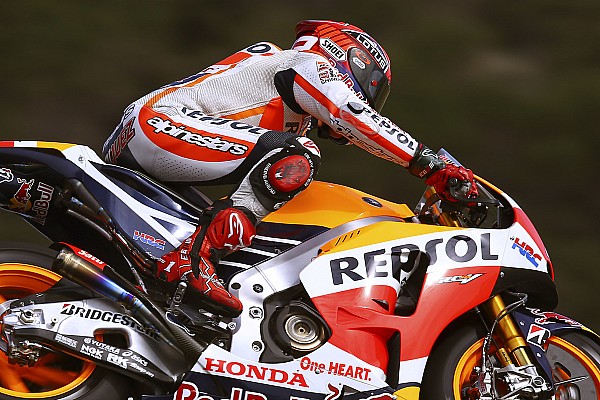 Marquez é pole em Phillip Island; Lorenzo é 3° e Rossi, 7°