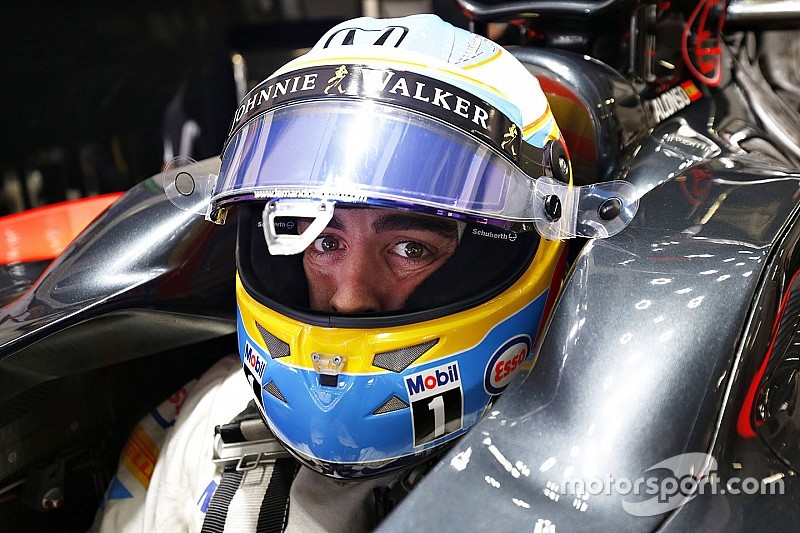 Alonso '2,5 seconde tijdwinst realistisch voor McLaren'