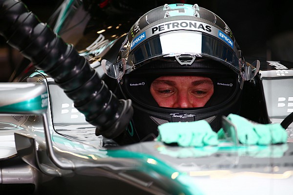 Pole, Rosberg nega que raiva tenha motivado desempenho 