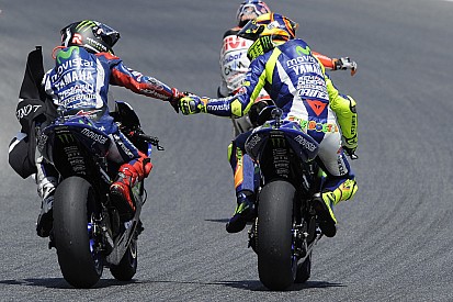 Rossi wil Lorenzo 'op gelijke voet' bestrijden in seizoensfinale