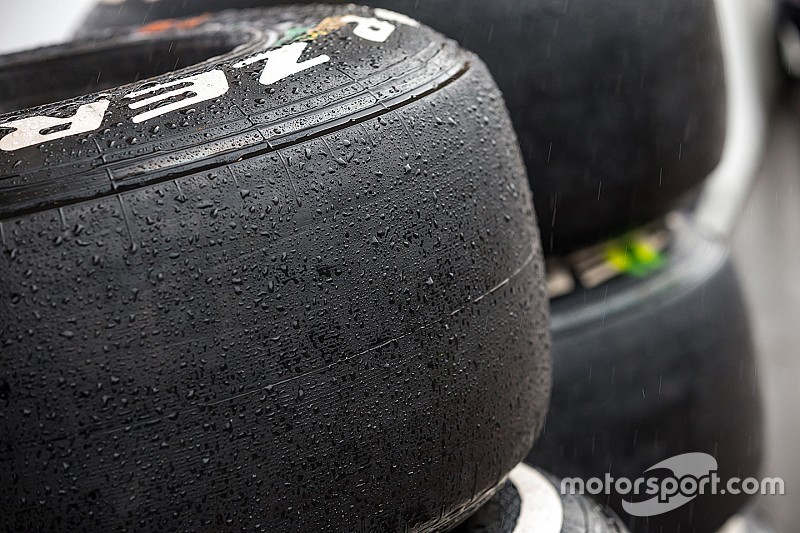 Pirelli tyres