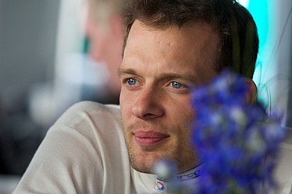 Nieuw sportief directeur voor Manor, Wurz mogelijk teambaas