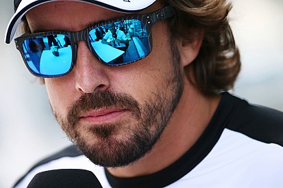 Fernando Alonso: „Schmerzhaftes“ 2015 war nötig