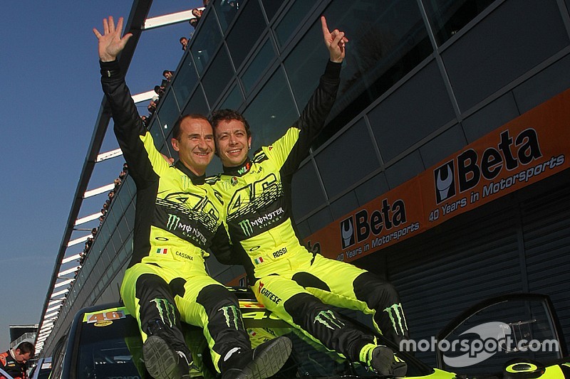 MotoGP-Superstar Valentino Rossi gewinnt Rally-Show in Monza
