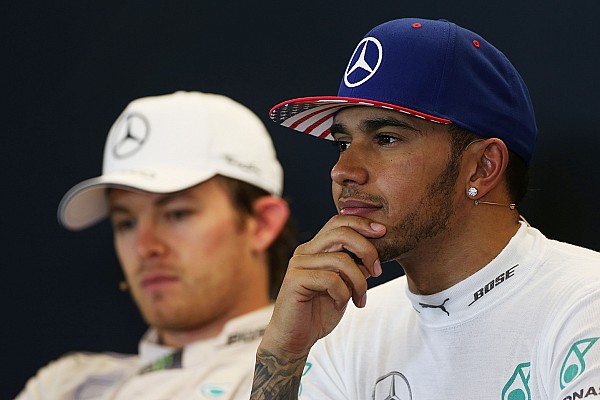 Hamilton dice que las tensiones no da&ntilde;an a Mercedes