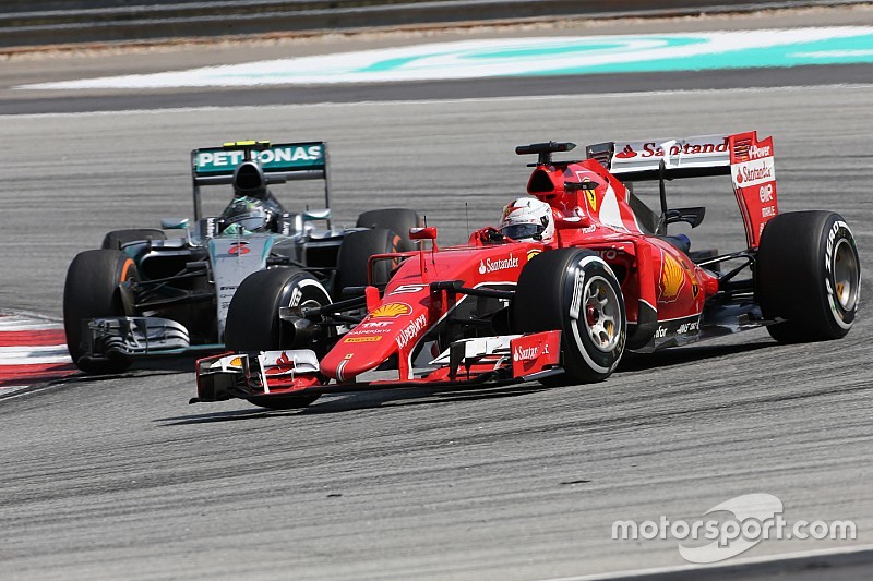 Ecclestone - Mercedes et Ferrari pourraient détruire la F1
