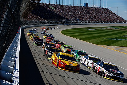 NASCAR 2016: Was ist alles neu?