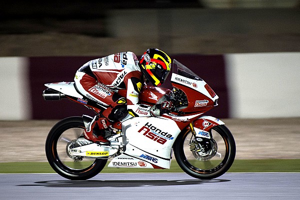 Contundente primera victoria del malayo Pawi en Moto3
