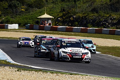 TCR in Estoril: Gianni Morbidelli und James Nash dominieren