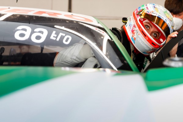 2017er-Auto: War Sophia Flörsch in der DTM-Saison 2021 im Nachteil?