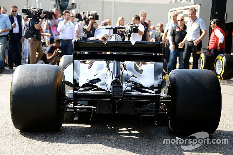 Erster Blick auf neue Pirelli-Reifen für die Formel 1 2017
