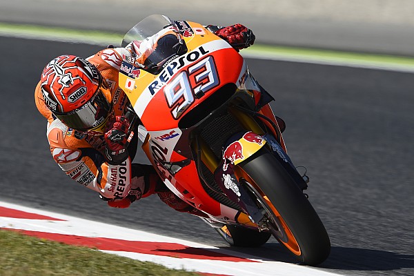 Marquez faz volta perfeita e é pole na Catalunha; Rossi é 5°