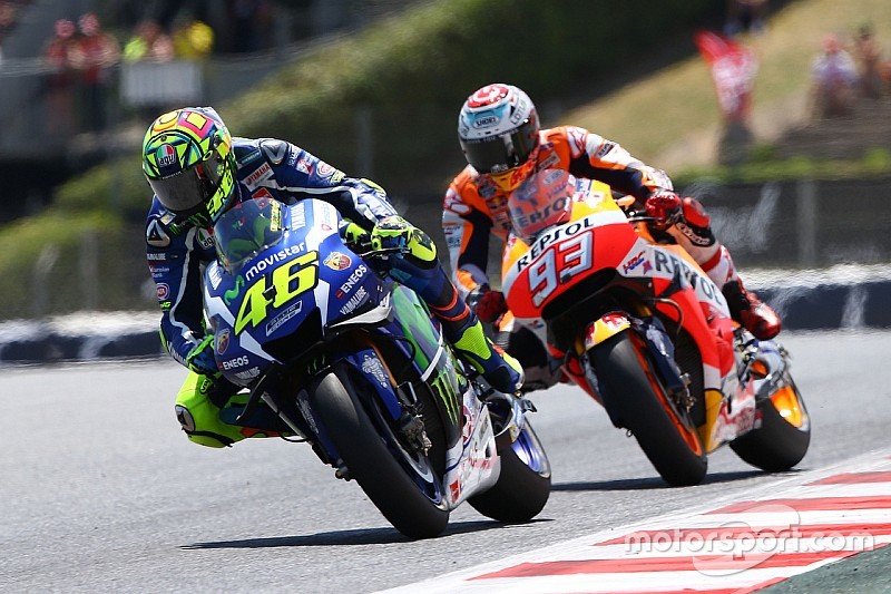 Valentino Rossi, Yamaha Factory Racing; Marc Marquez, Repsol Honda Team