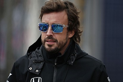 Alonso nem akart „megbüdösödni” a Ferrarinál