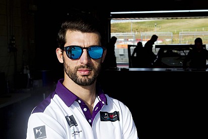 Tourenwagen-Weltmeister Jose Maria Lopez geht zurück in den Formelsport